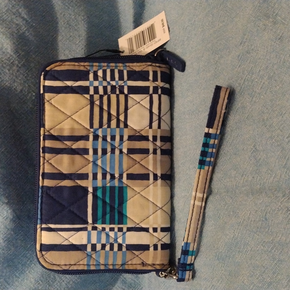 Vera Bradley Grab And Go Wristlet NWT